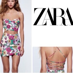 zara floral bustier crop top with sweetheart neckline in size xsmall